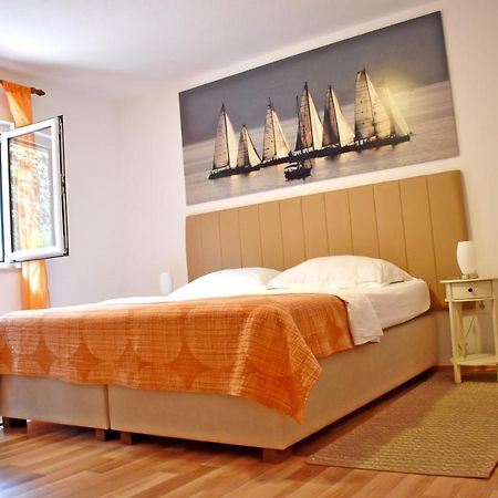 Apartmani Bozic Stobreč Eksteriør bilde